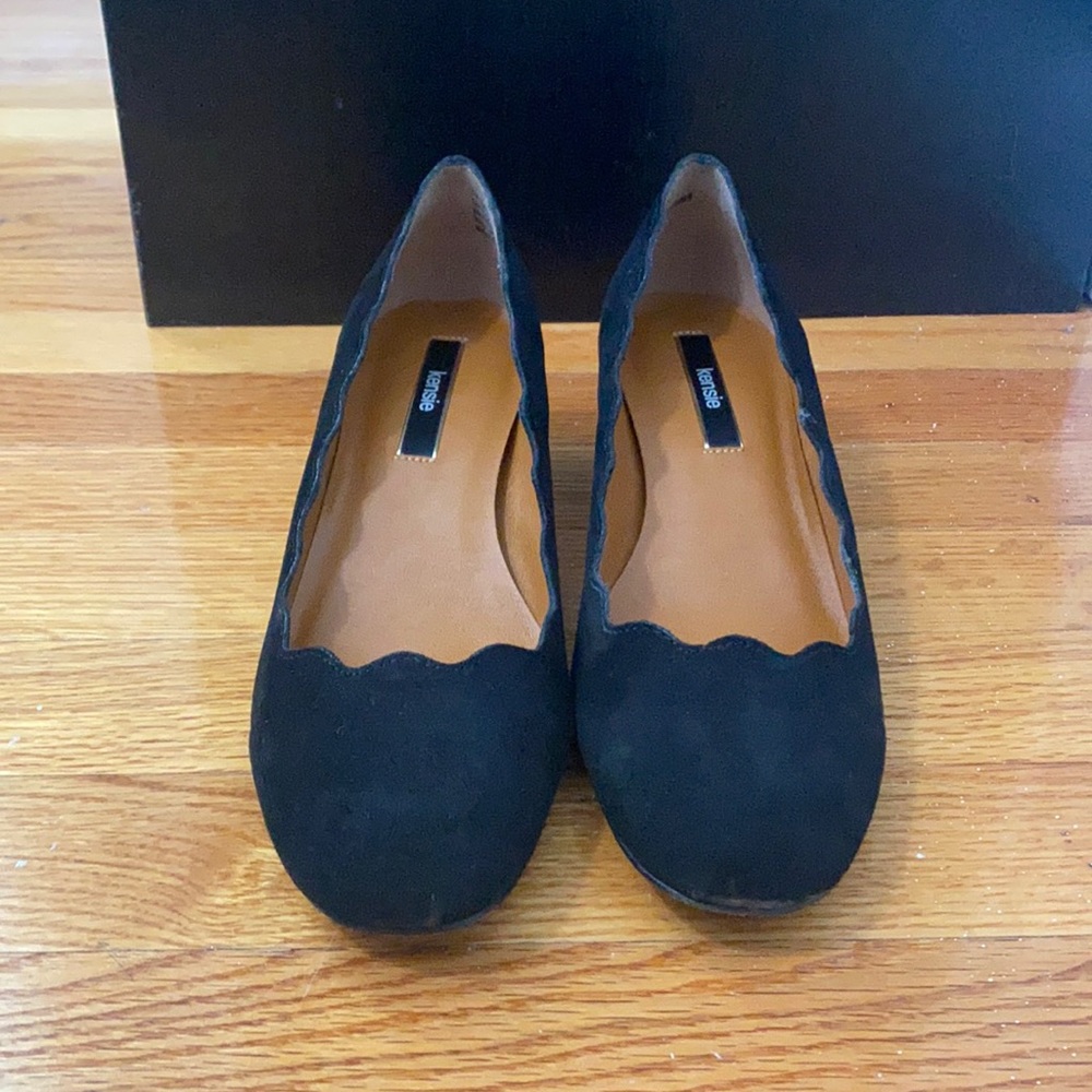 Black scallop suede shoes